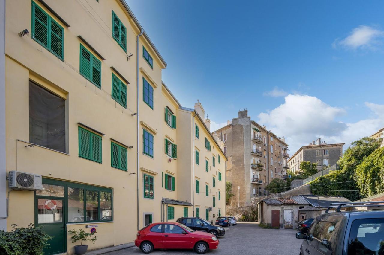 Naval Apartment Rijeka Ngoại thất bức ảnh