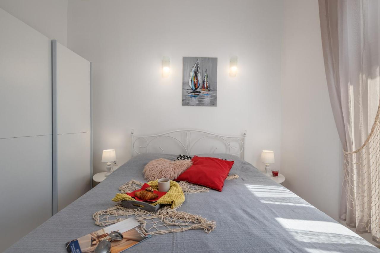 Naval Apartment Rijeka Ngoại thất bức ảnh