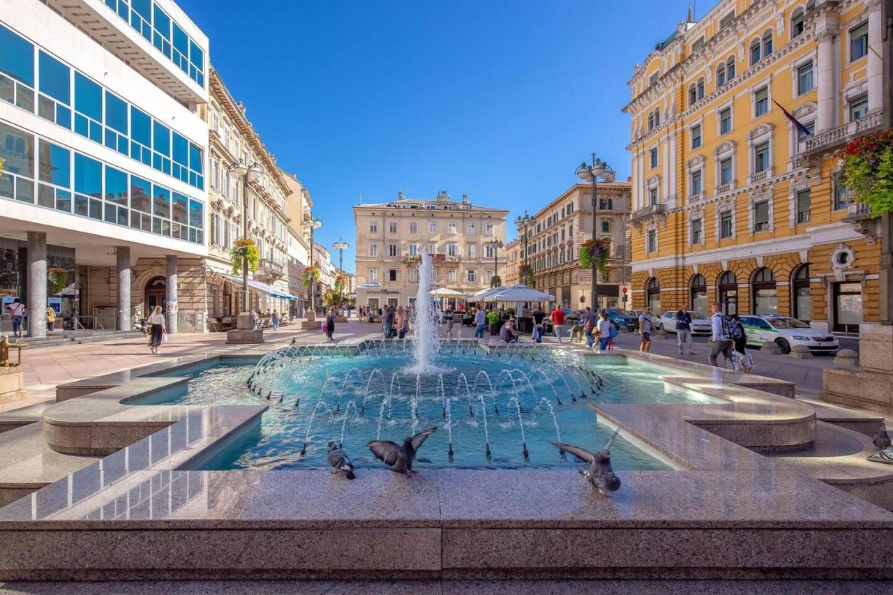 Naval Apartment Rijeka Ngoại thất bức ảnh