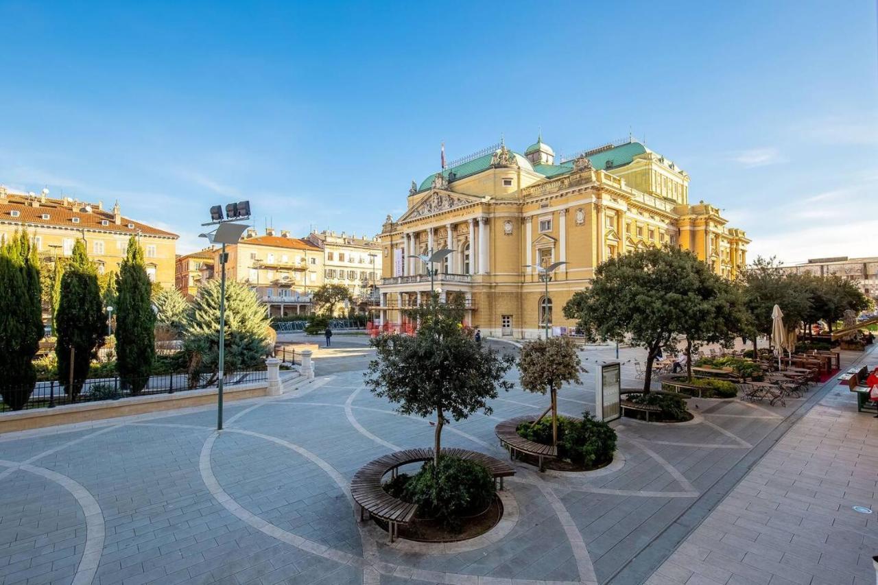 Naval Apartment Rijeka Ngoại thất bức ảnh